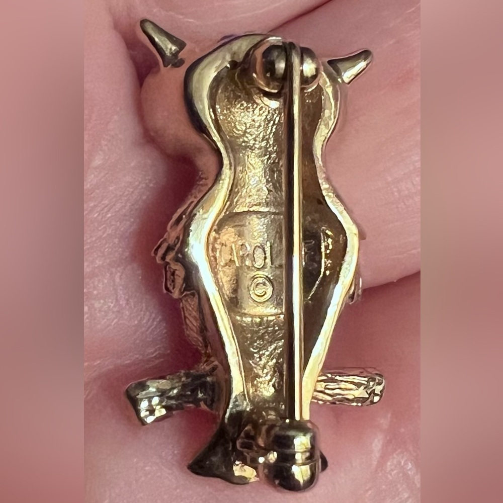 Carolee Vintage Gold Owl Brooch - Picture 2 of 2